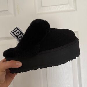UGG Black Platform Fluff Mule with Logo Heel Strap